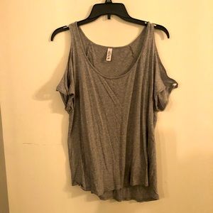 Grey cold shoulder shirt sleeve T-shirt size M
